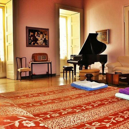 Palazzo Belli B&B Lecce Pokój zdjęcie