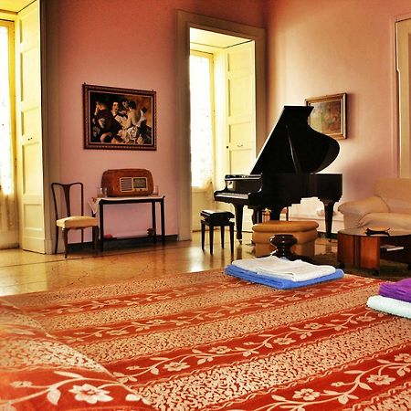 Palazzo Belli B&B Lecce Zewnętrze zdjęcie