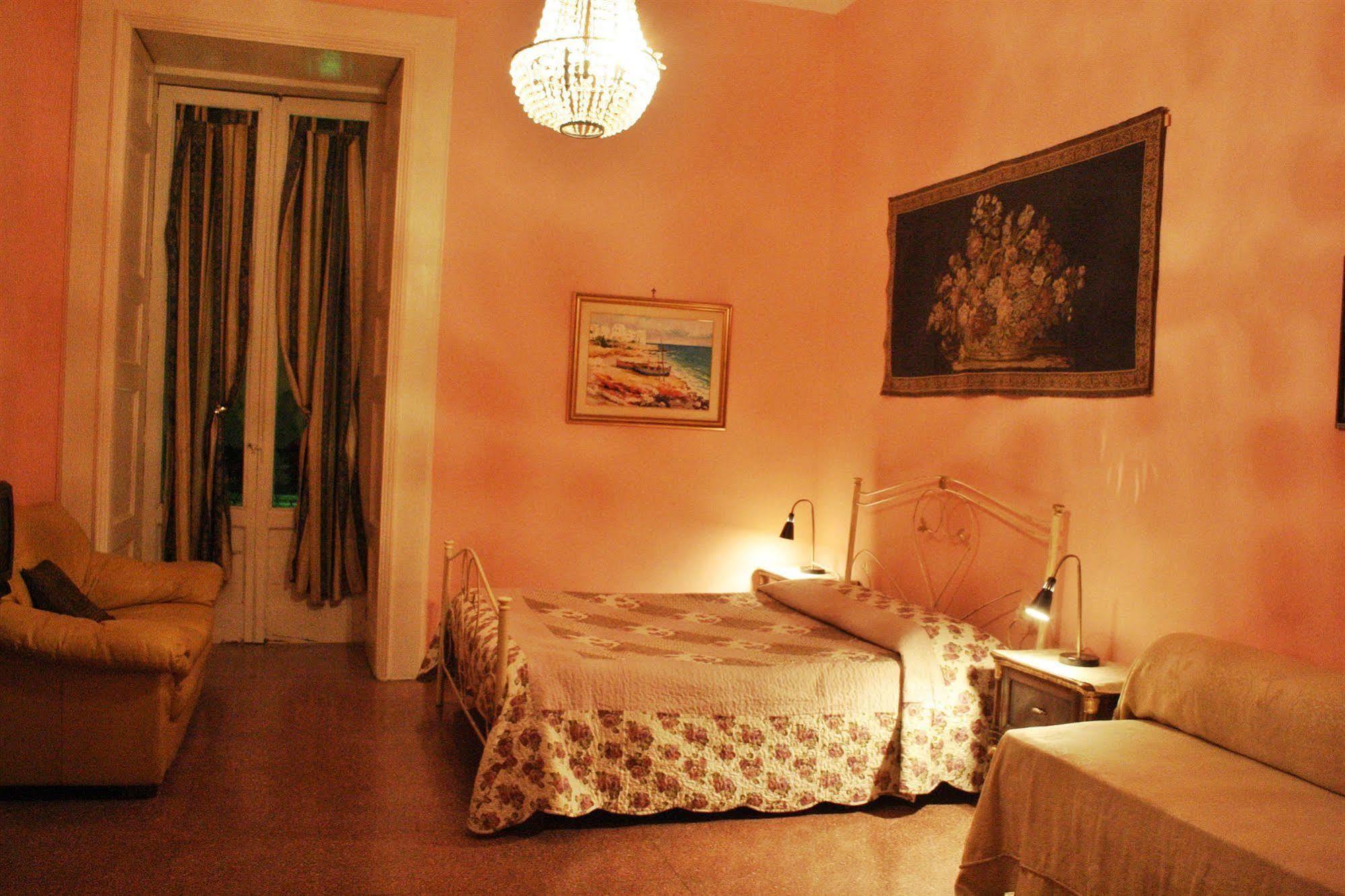 Palazzo Belli B&B Lecce Zewnętrze zdjęcie
