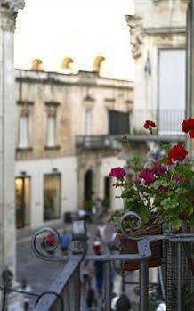 Palazzo Belli B&B Lecce Zewnętrze zdjęcie